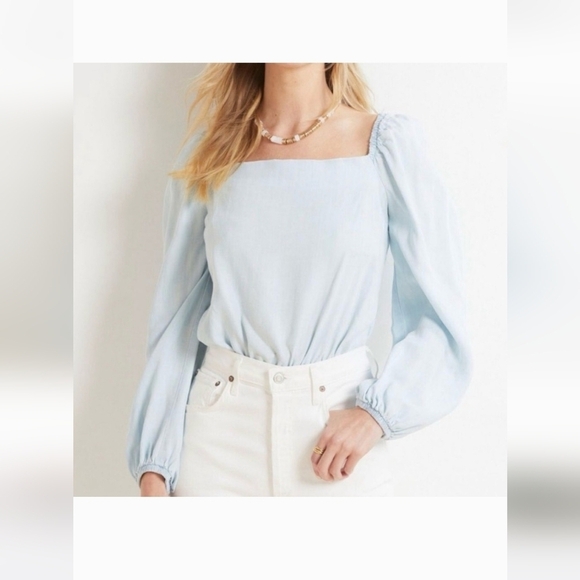 cloth & stone Tops - Anthropologie Cloth & Stone Smocked Chambray Long sleeve Top Size XL